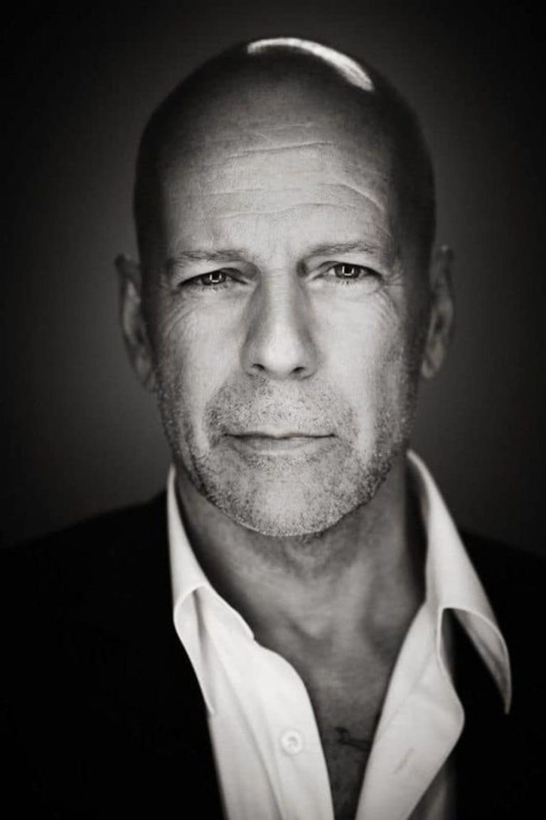 It’s time to bid farewell to our dear Bruce! 💔😓What’s wrong with Bruce Willis?