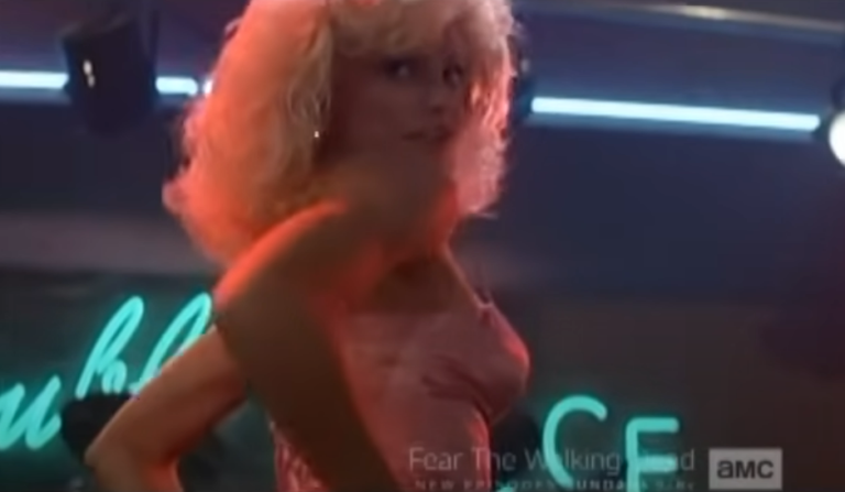 This Scene Wasn’t Edited, Look Closer at the Road House Blooper