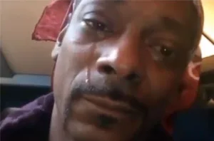 SNOOP DOGG ASKS HIS FRIENDS AND FAMILY TO PRAY FOR HIM.