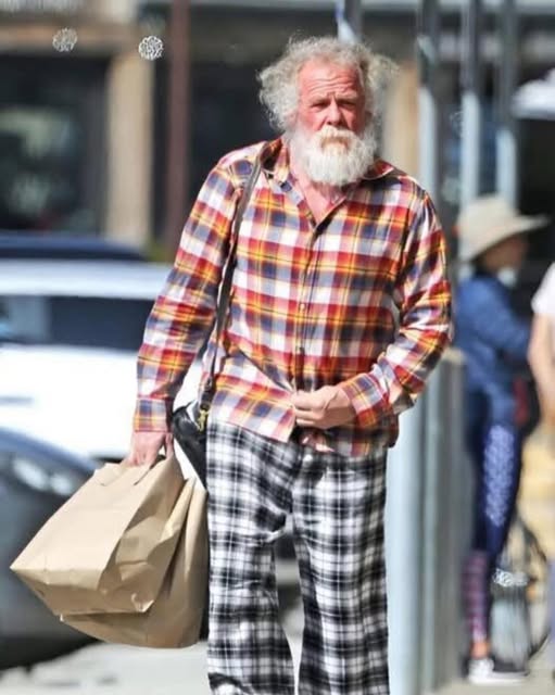This Hollywood hunk is known for leading roles, The actor is 83 years old and unrecognizable now
